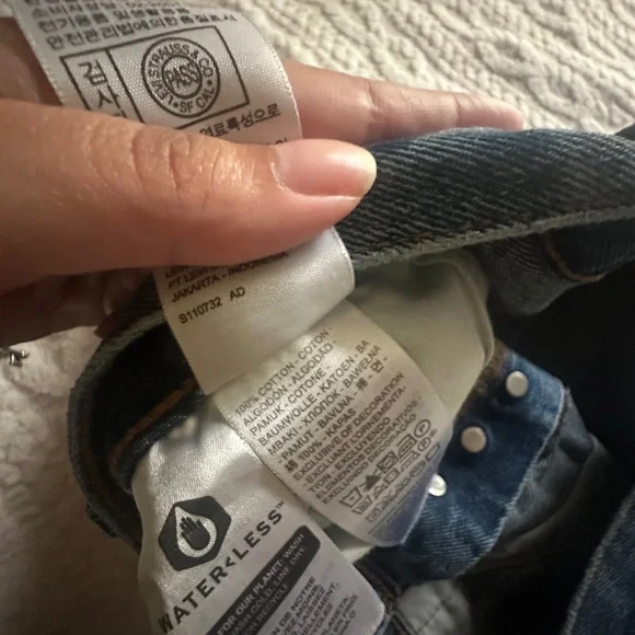 Classic High-Rise Distressed Denim Shorts - Blue - Picture 8 of 9